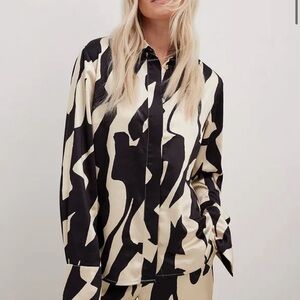 Satin workwear blouse